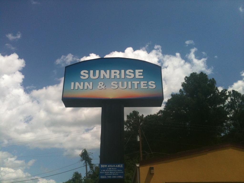 Sunrise Inn Rome Exterior photo